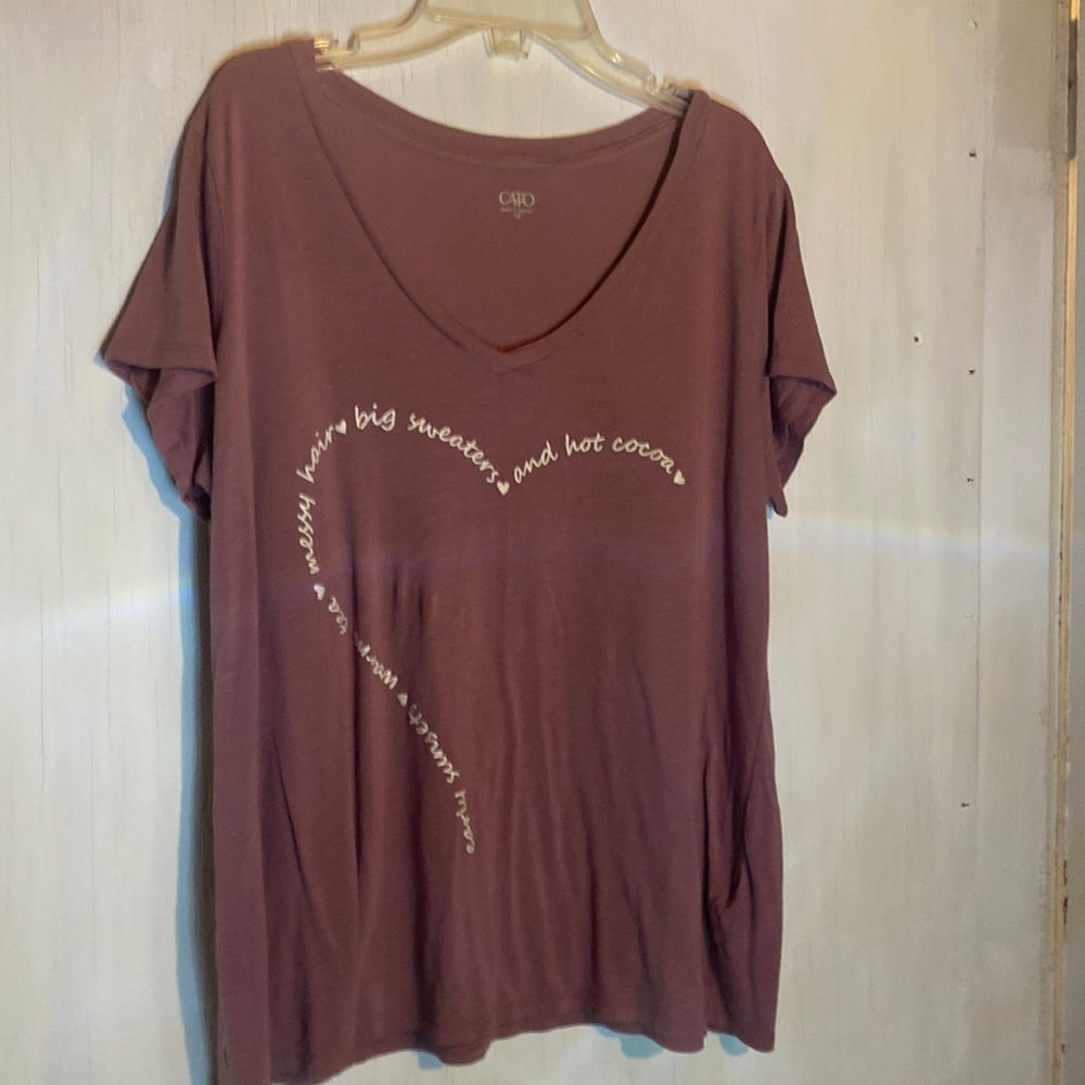 Cato 1X V Neck Super soft Tee- Excellent Condition